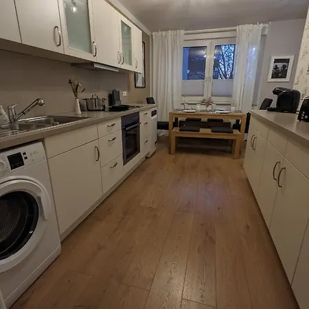 Bis Zu 6 Personen, Bahnhofs- & Zentrumsnah, Suedheide, Netflix Und Ps4 Celle Exterior foto