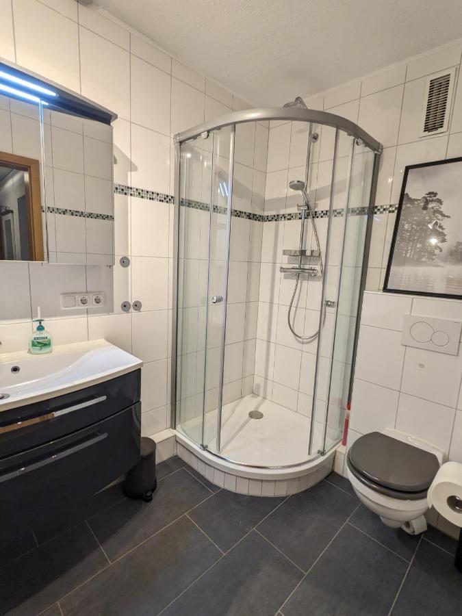 Bis Zu 6 Personen, Bahnhofs- & Zentrumsnah, Suedheide, Netflix Und Ps4 Apartment Celle