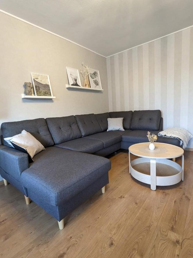 Bis Zu 6 Personen, Bahnhofs- & Zentrumsnah, Suedheide, Netflix Und Ps4 *